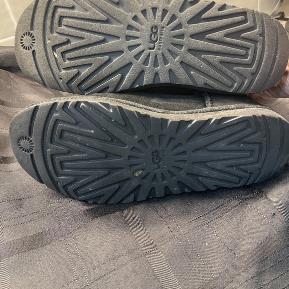 UGG 1873 Australia Bailey Button Triplet‎  Insulated Warm Winter Boots  Sz 10 - Picture 3 of 14